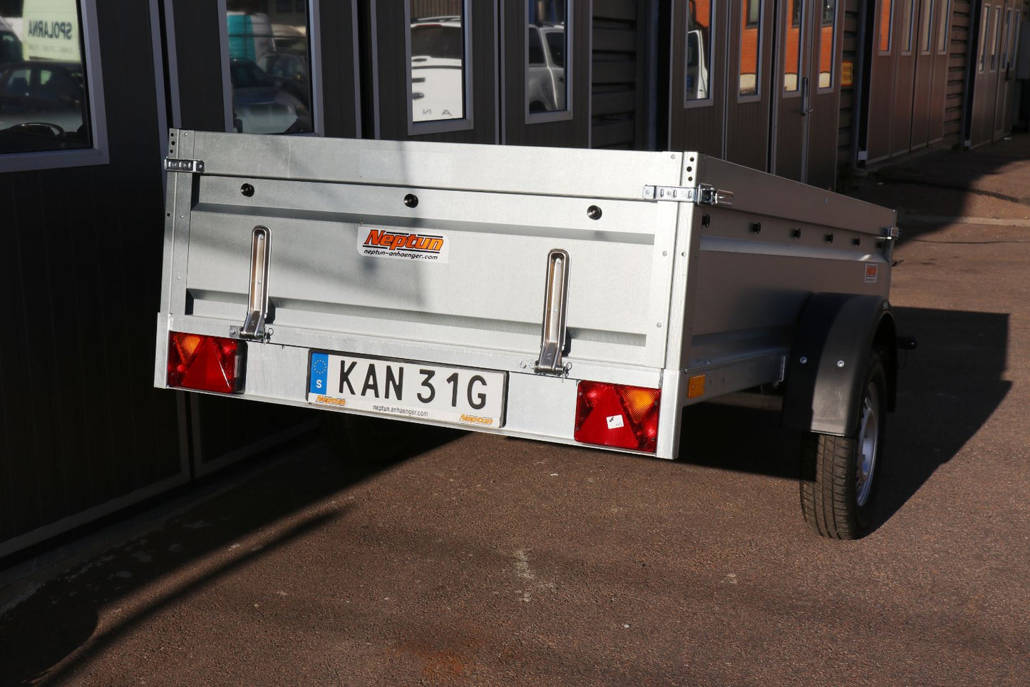 Neptun Pro 750kg GN246 80km/h Tipp Obromsad