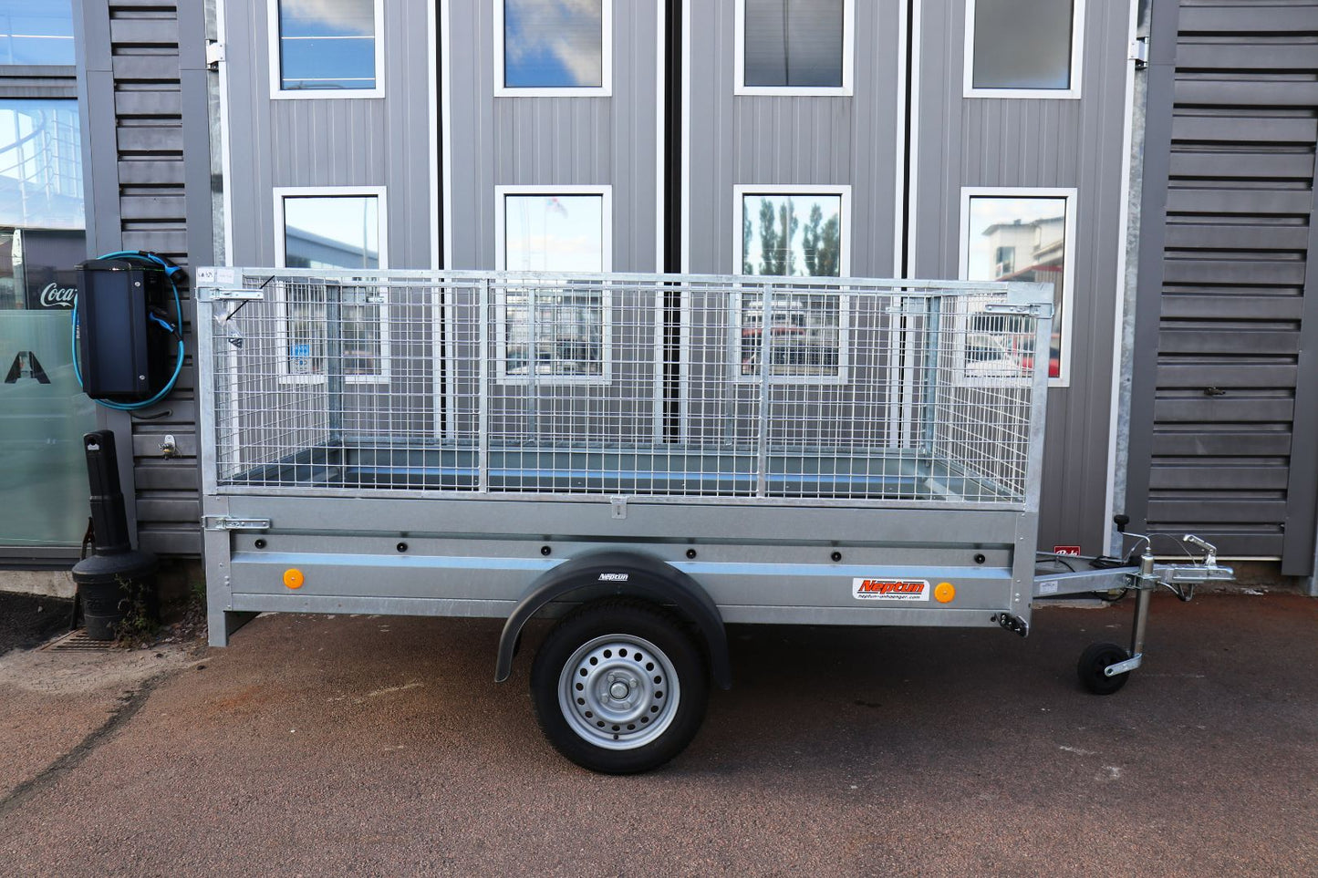 Neptun Praktik 750kg GN169 80km/h Tipp Obromsad Med Galler