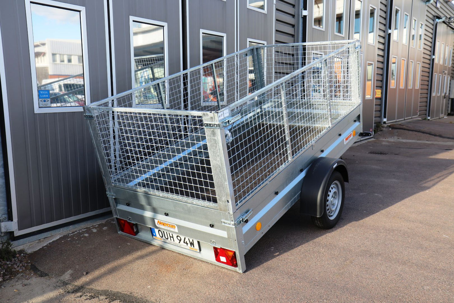 Neptun Praktik 750kg GN169 80km/h Tipp Obromsad Med Galler