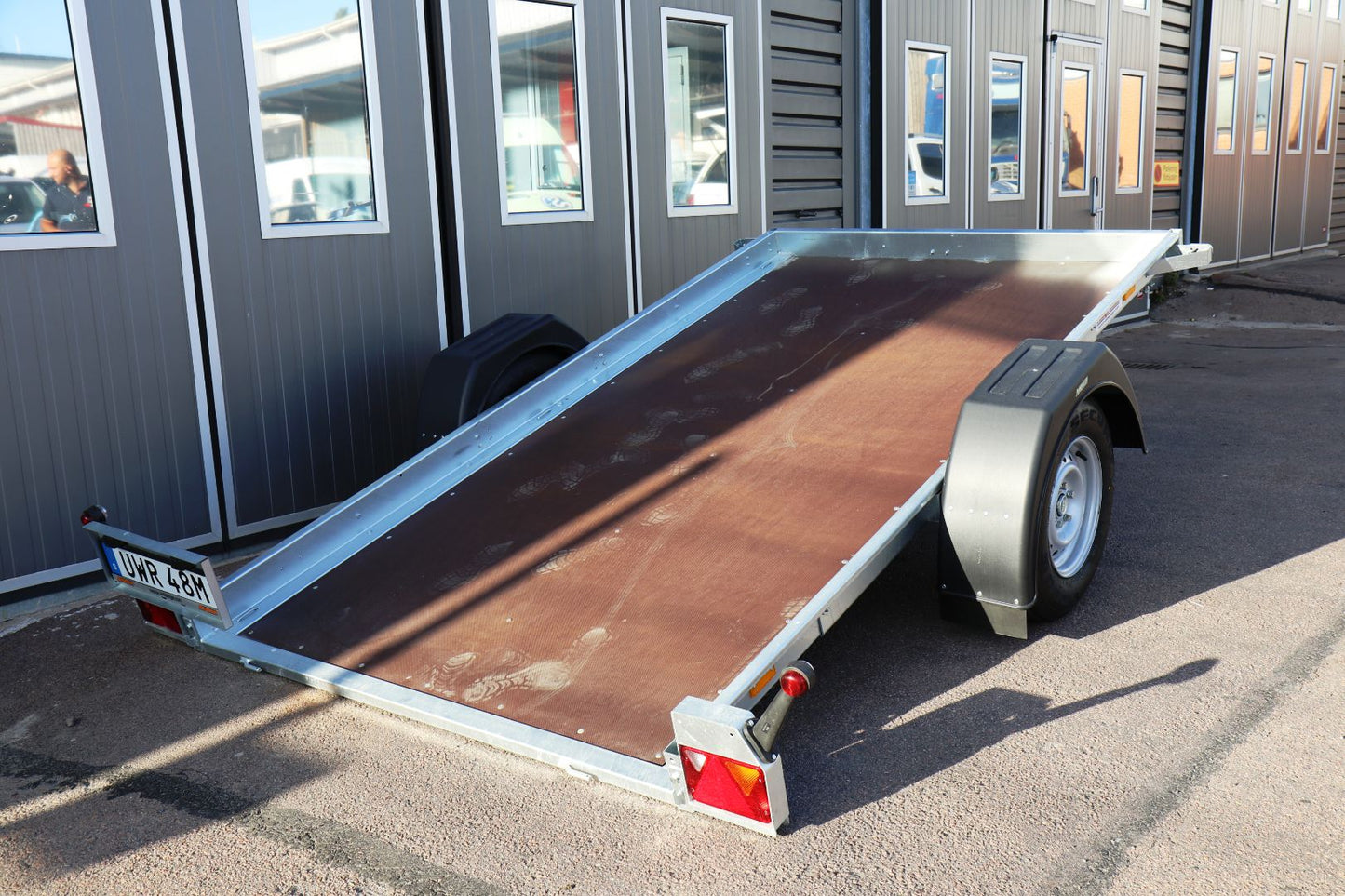 Neptun Uni 1300kg GN155 80km/h Tipp Bromsad